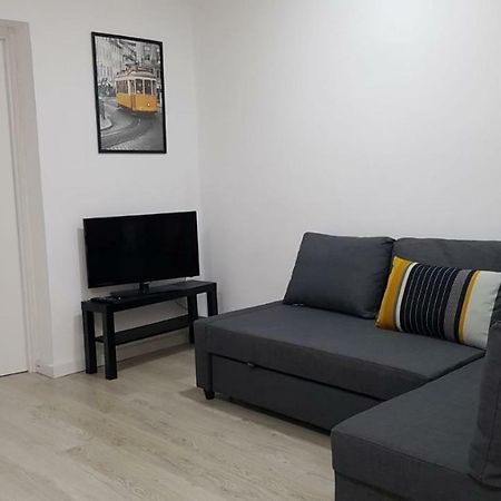 Appartamento Apartamento céntrico a 10 minutos de Opera II Madrid Esterno foto